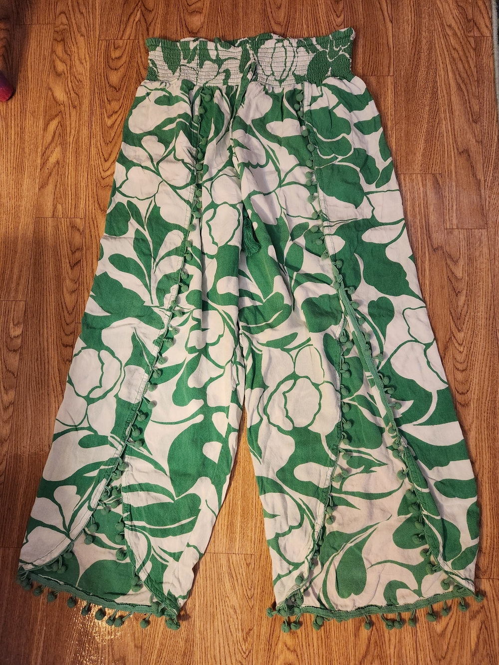 Women's Green Floral Wide-Leg Pants